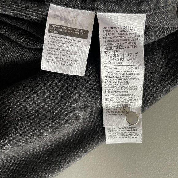 Levi's Western Shirt Top Womens Small Black Washed Denim Pearl Snap Long Sleeve - Picture 8 of 11